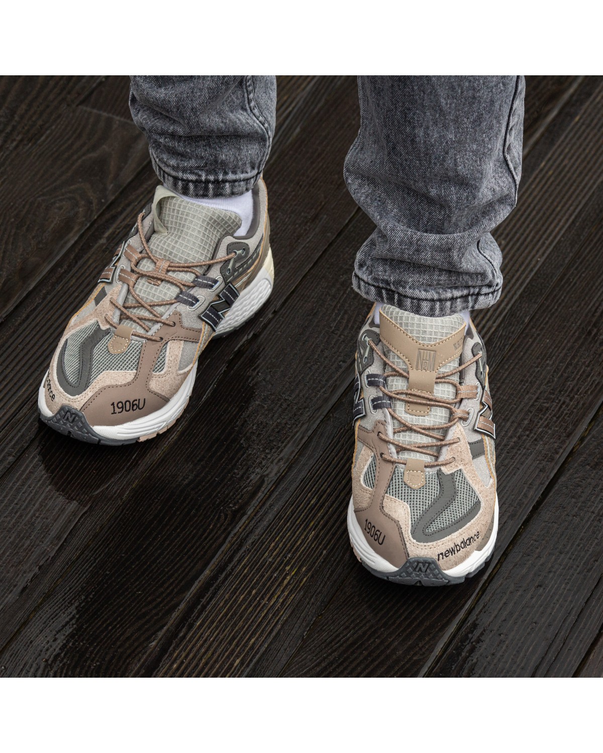 New Balance 1906U Beige