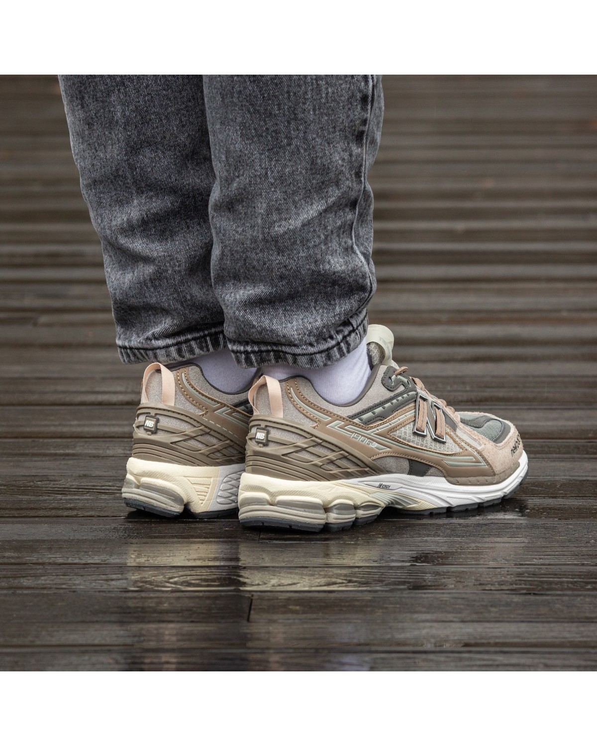 New Balance 1906U Beige
