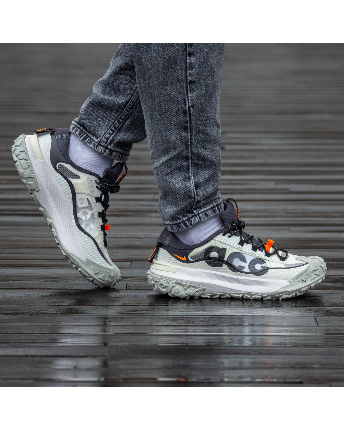 Nike ACG Mounting Fly 2