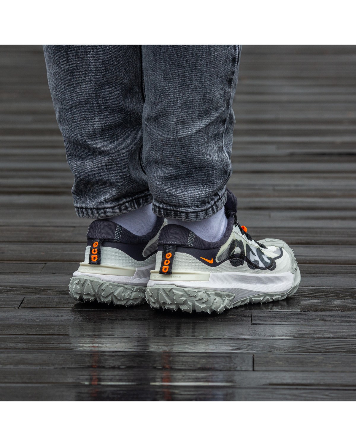 Nike ACG Mounting Fly 2