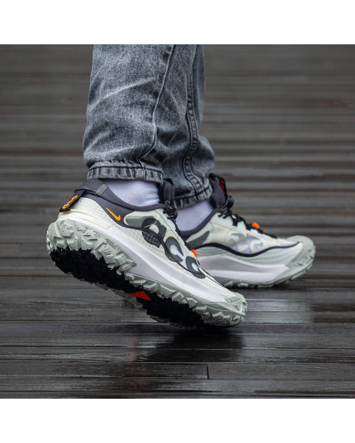 Nike ACG Mounting Fly 2