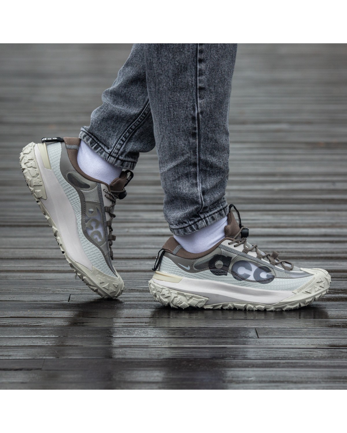 Nike ACG Mounting Fly 2 Beige