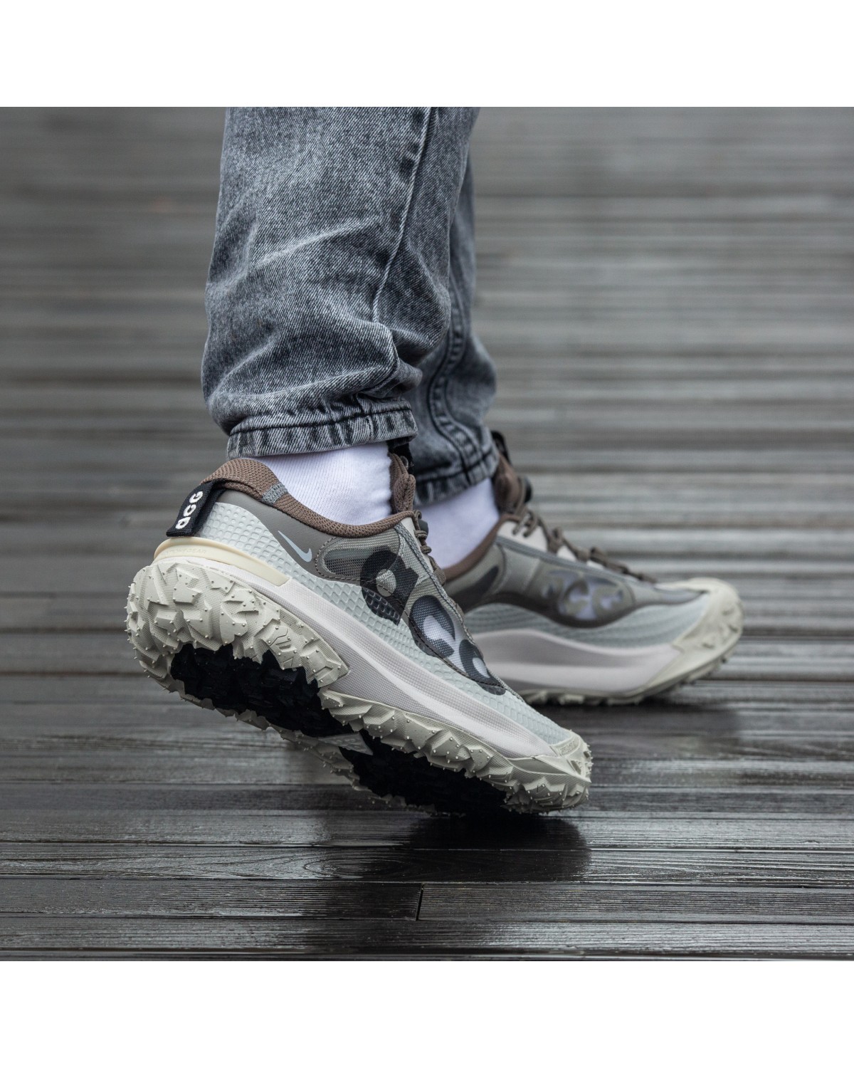 Nike ACG Mounting Fly 2 Beige