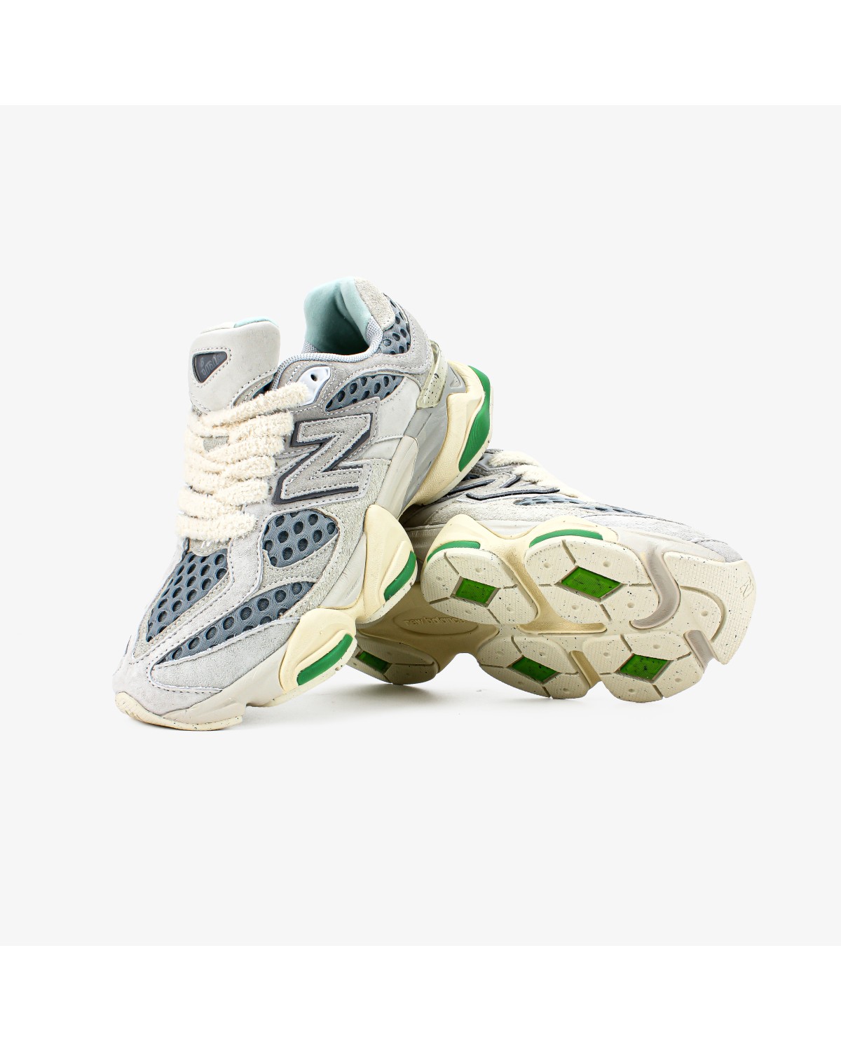 New Balance 9060 Bricks & Wood
