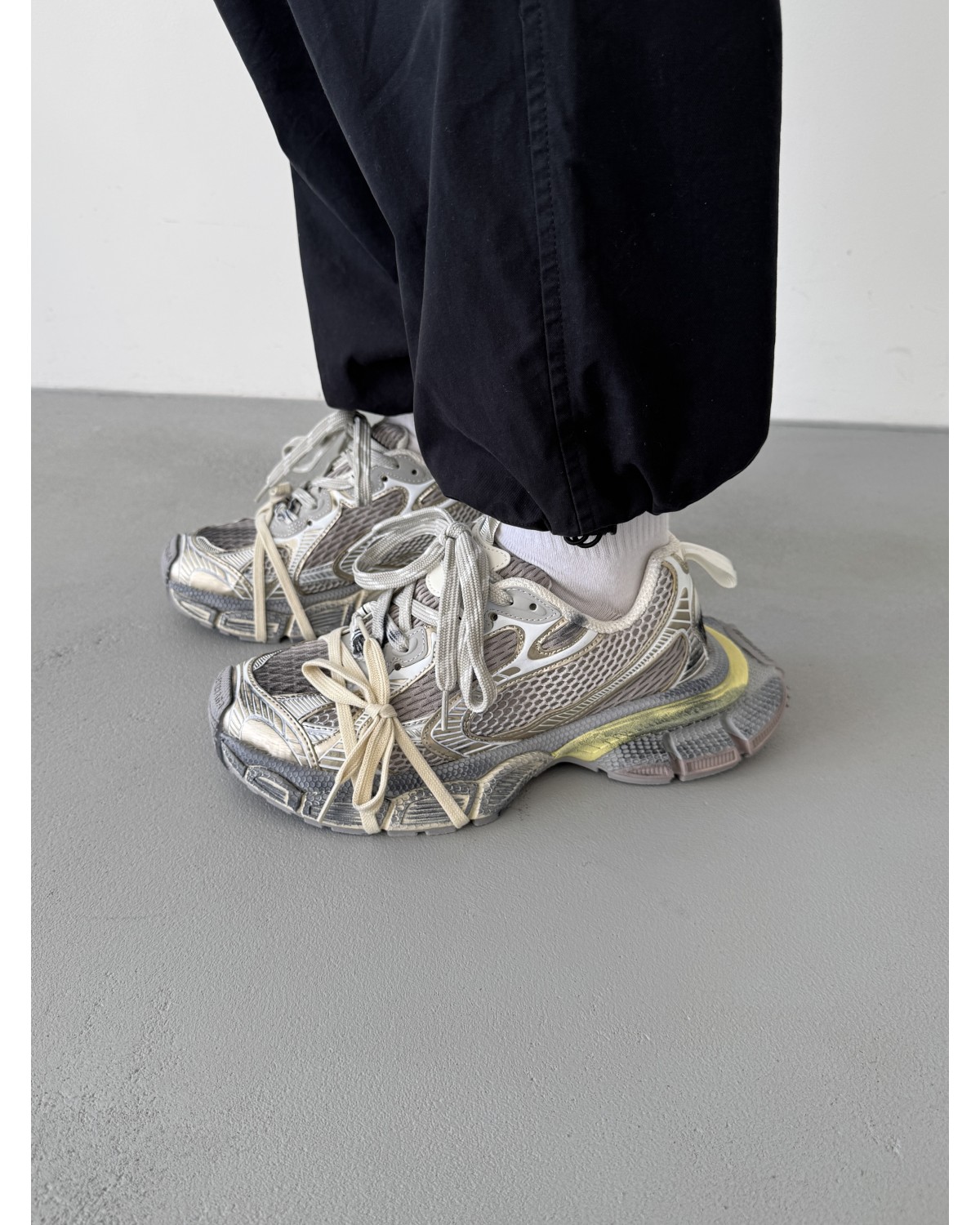 Balenciaga 3XL Worn-Out/Light Beige