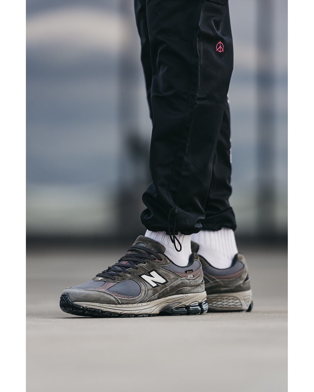 New Balance 2002R