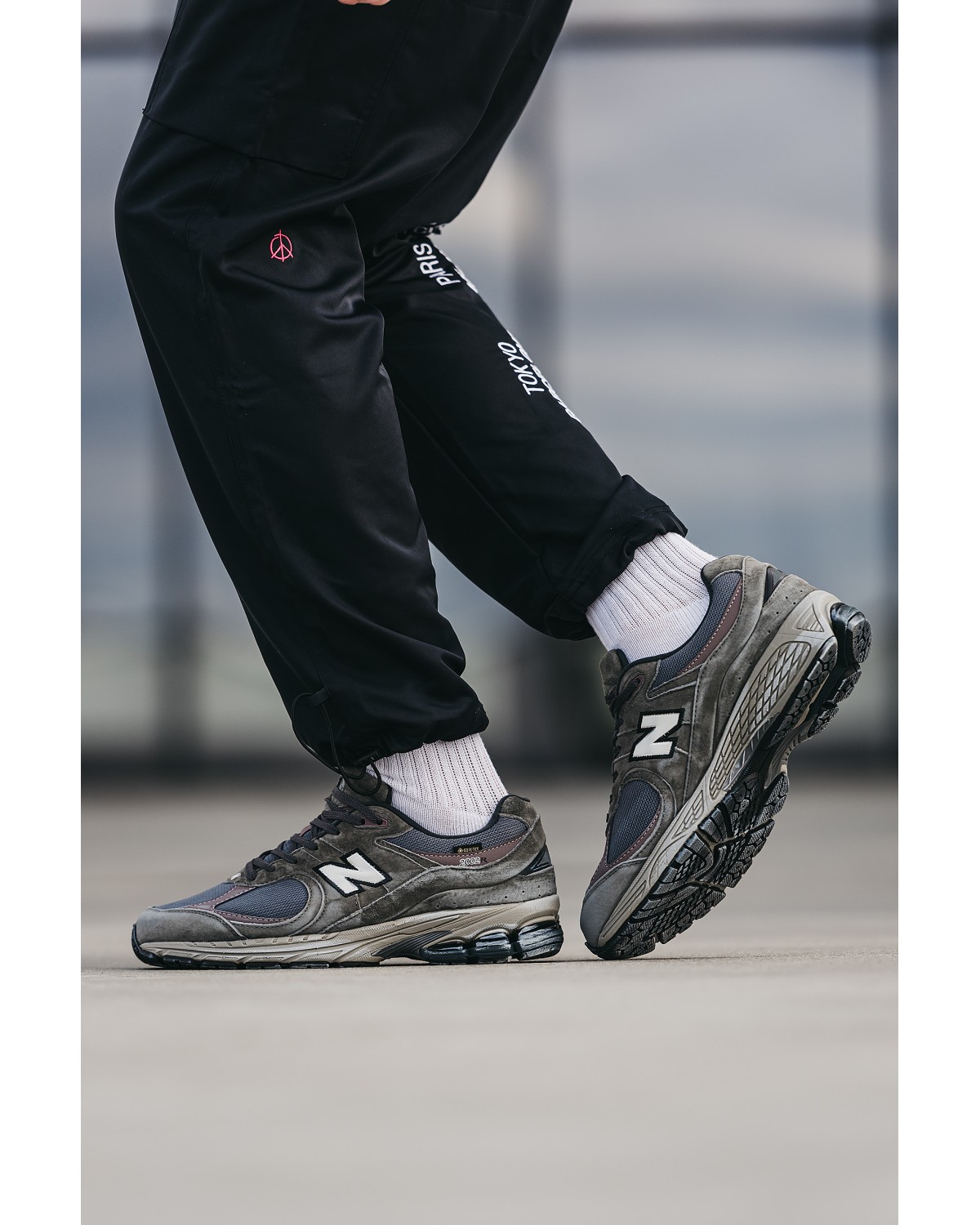 New Balance 2002R