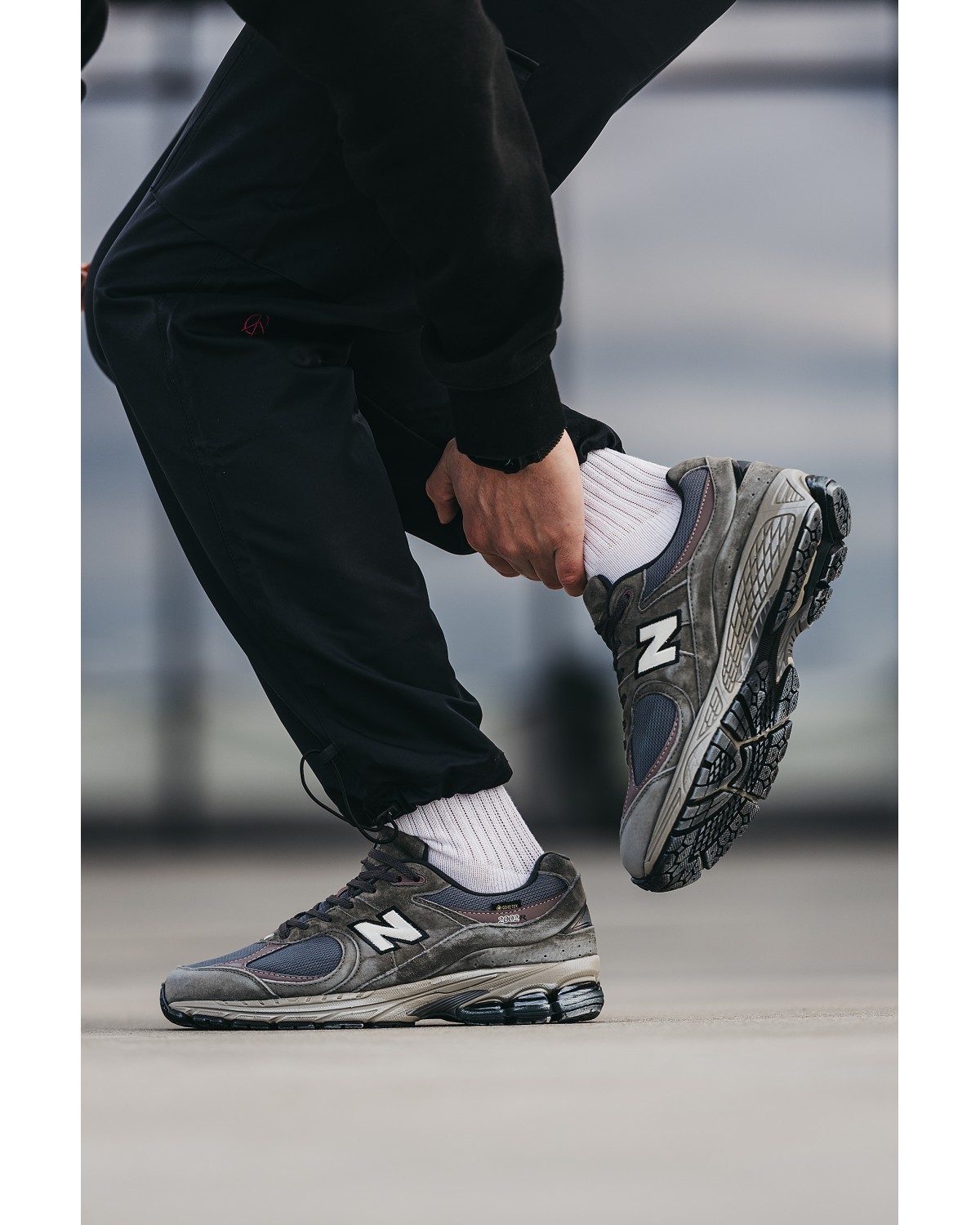 New Balance 2002R