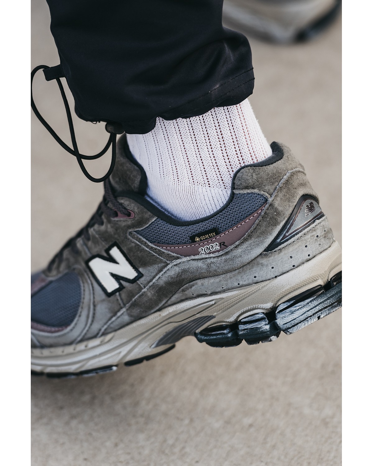 New Balance 2002R