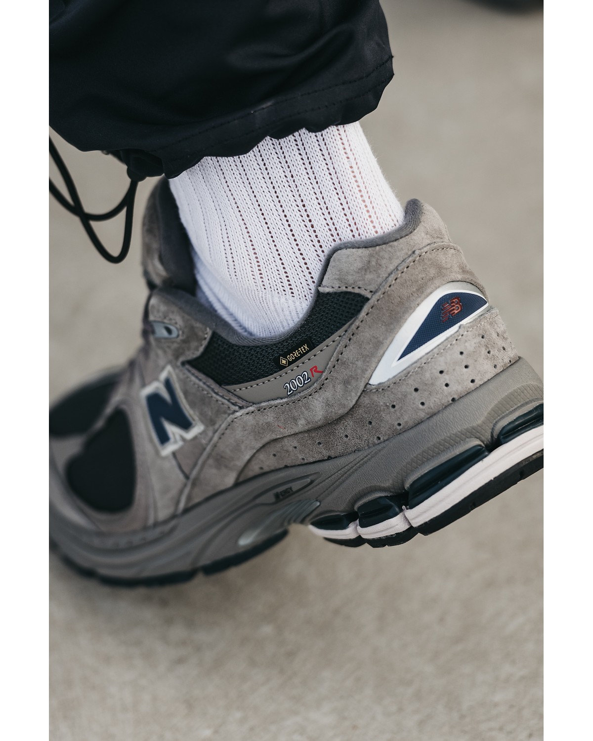 New Balance 2002R