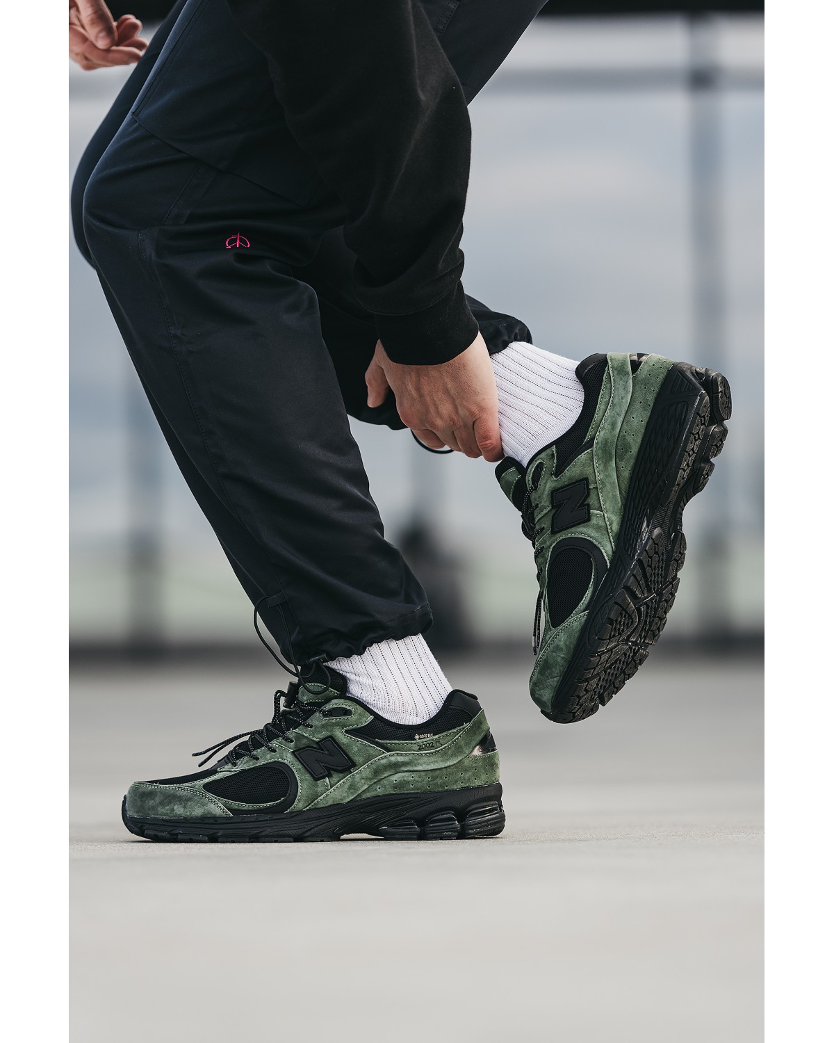 New Balance 2002R