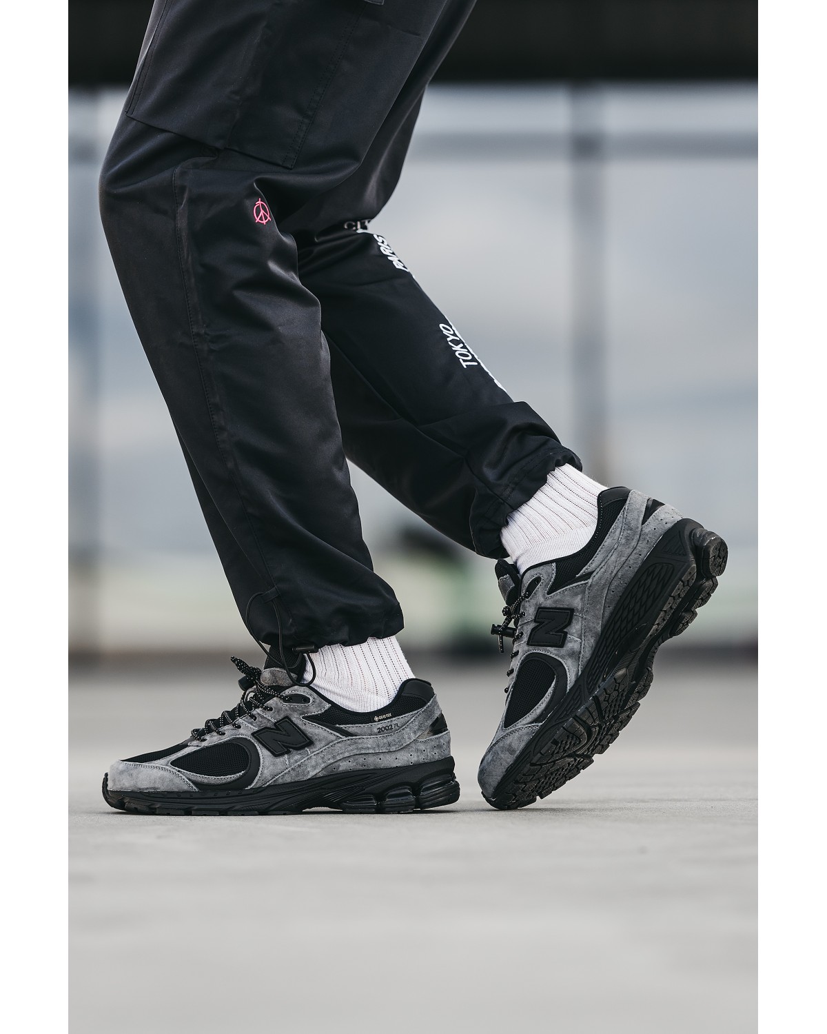 New Balance 2002R