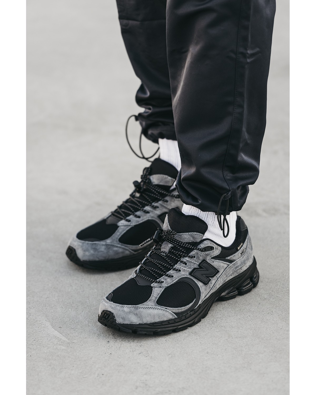 New Balance 2002R