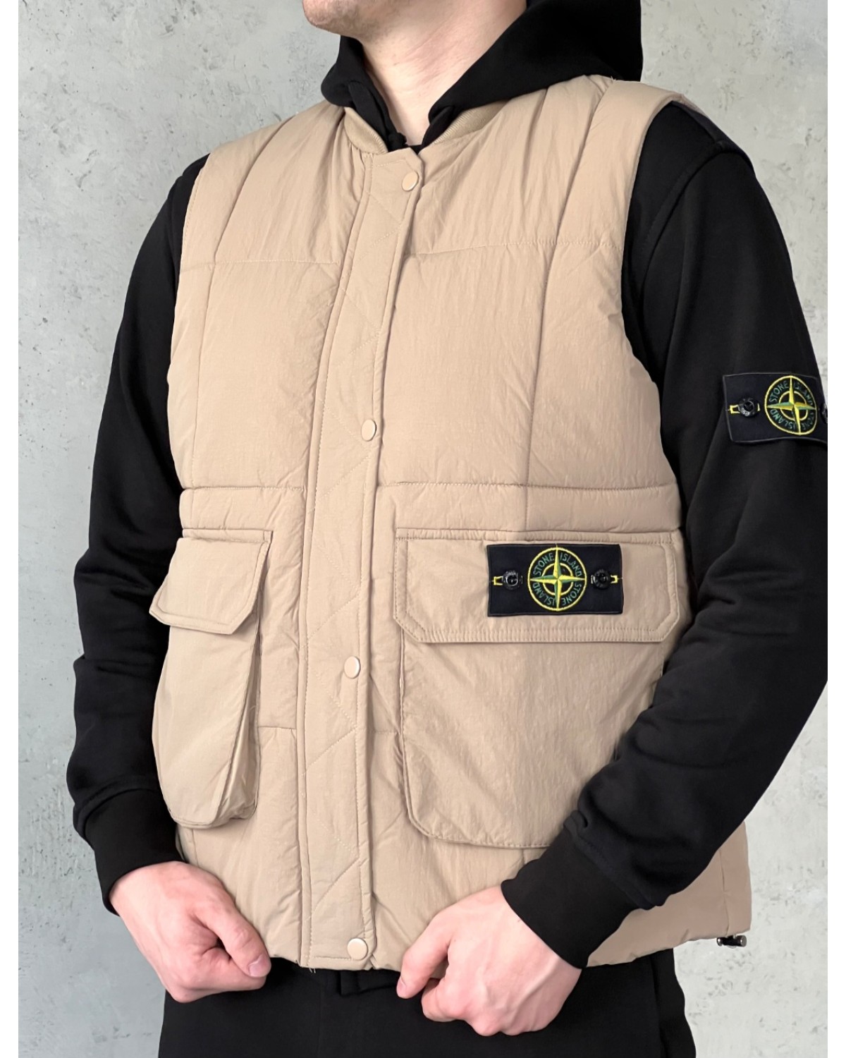 Жилетка Stone Island бежевий