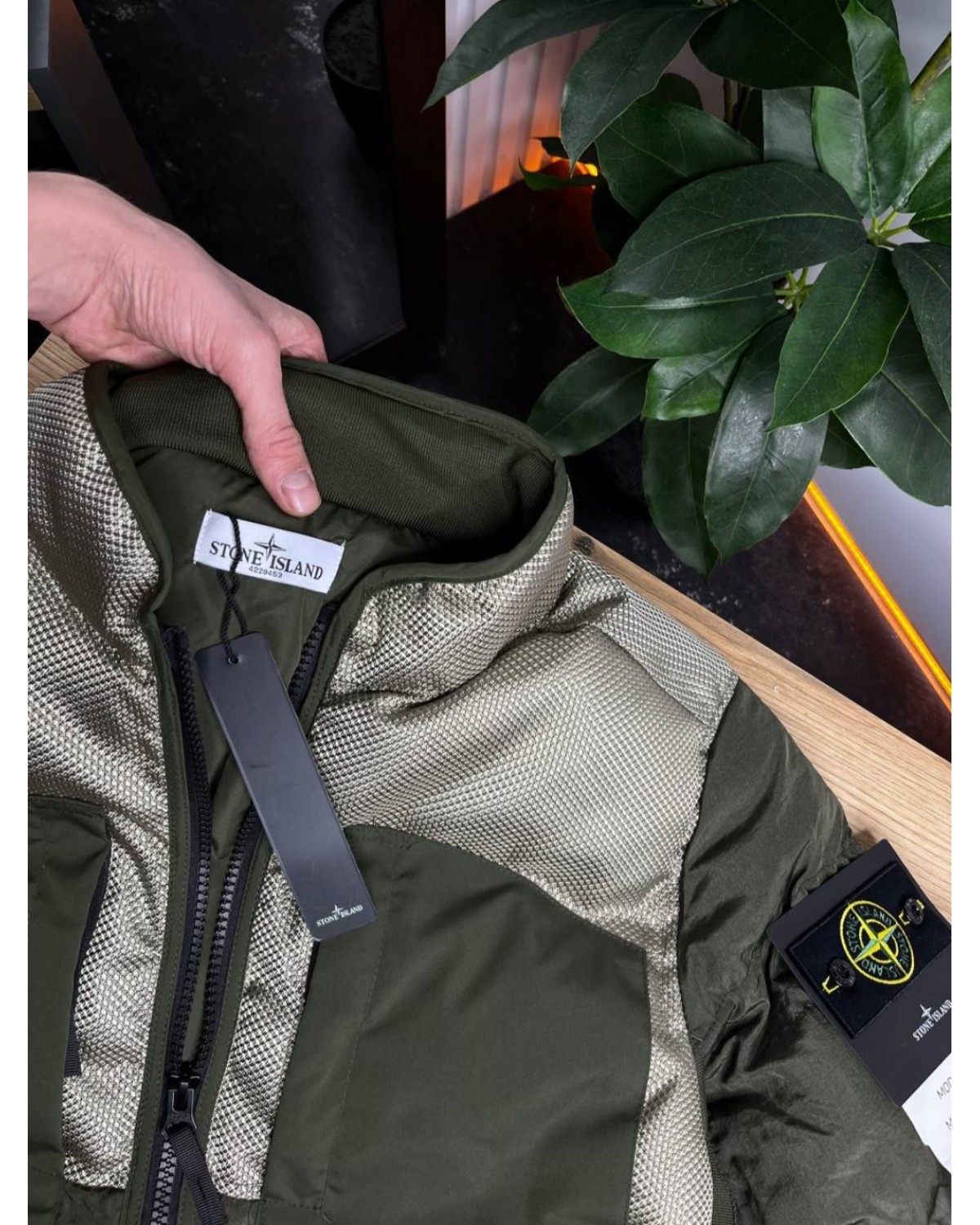 Пуховик Stone Island хакі