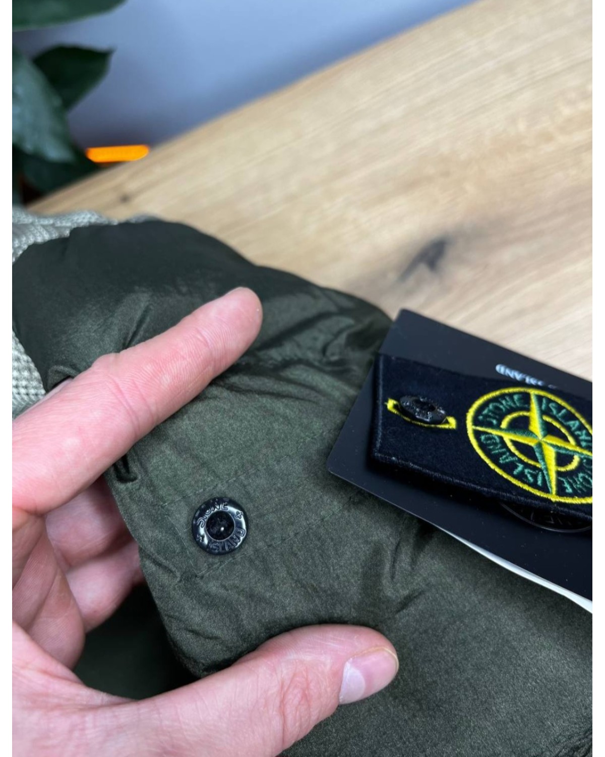 Пуховик Stone Island хакі