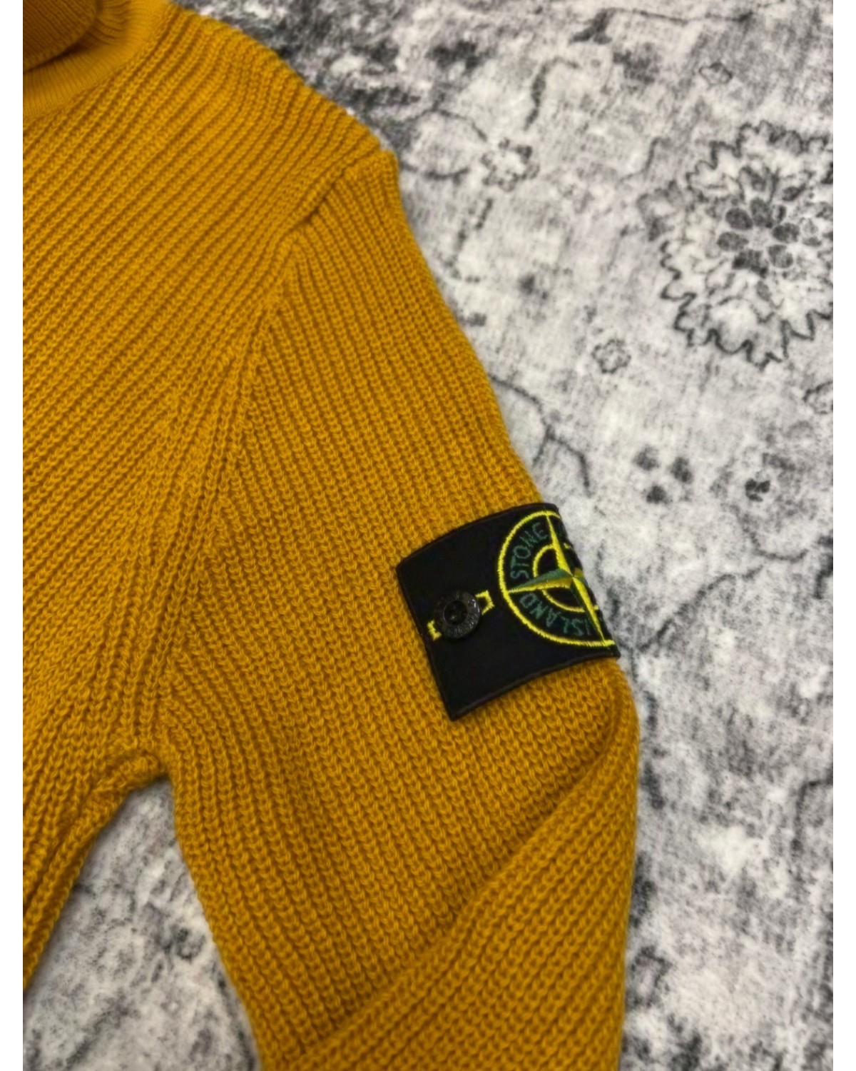 Гольф в'язаний Stone Island гірчичний