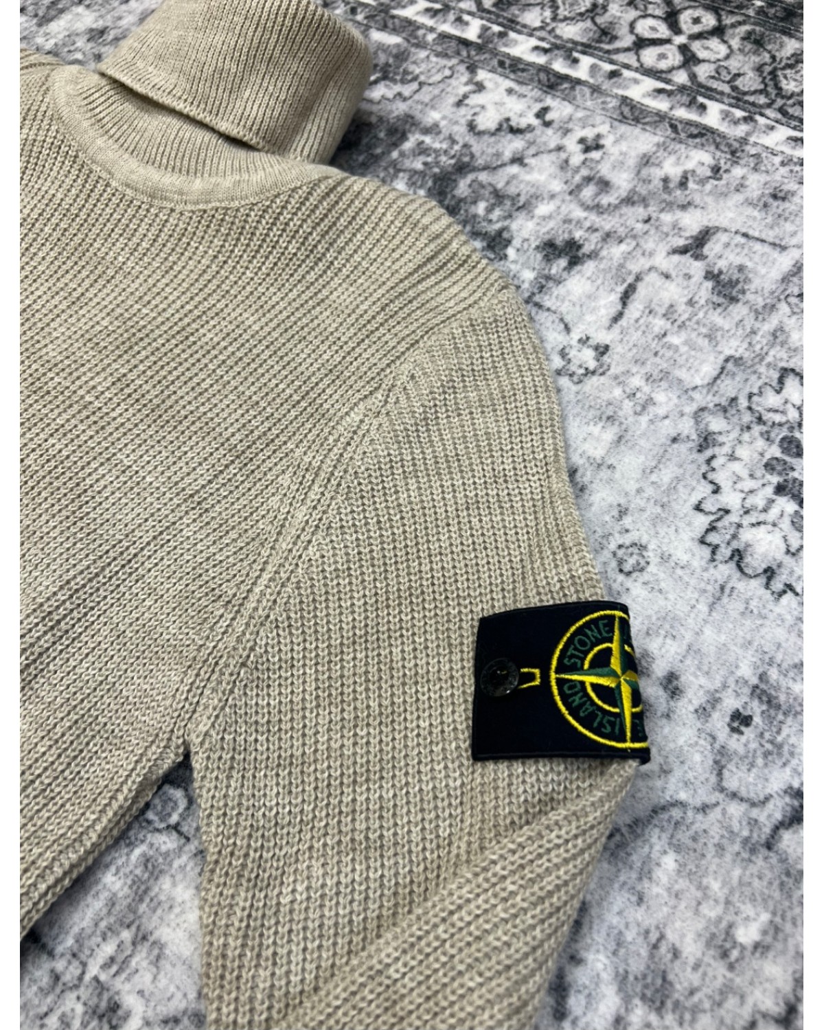 Гольф в'язаний Stone Island бежевий