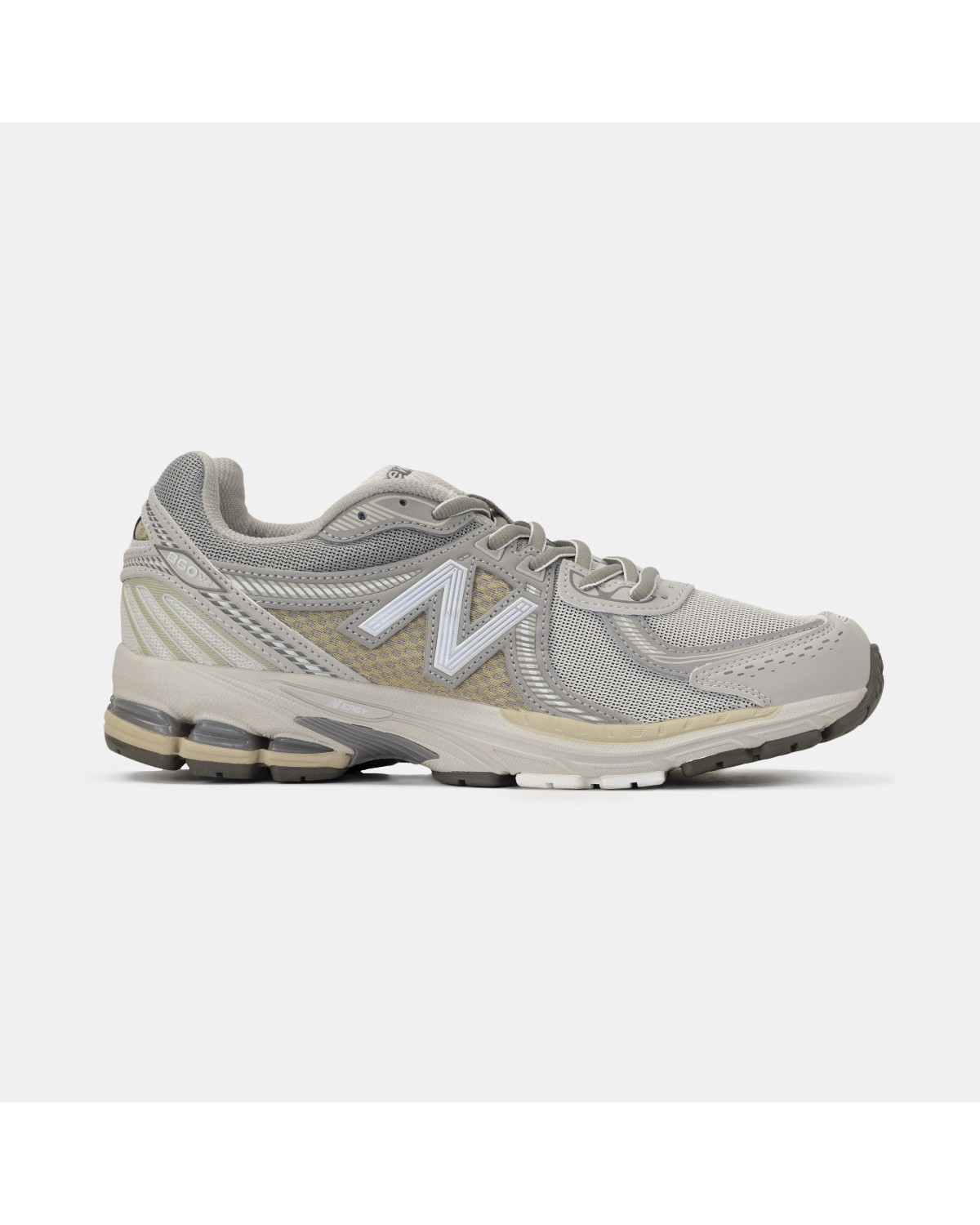 New Balance 860v2 Beige