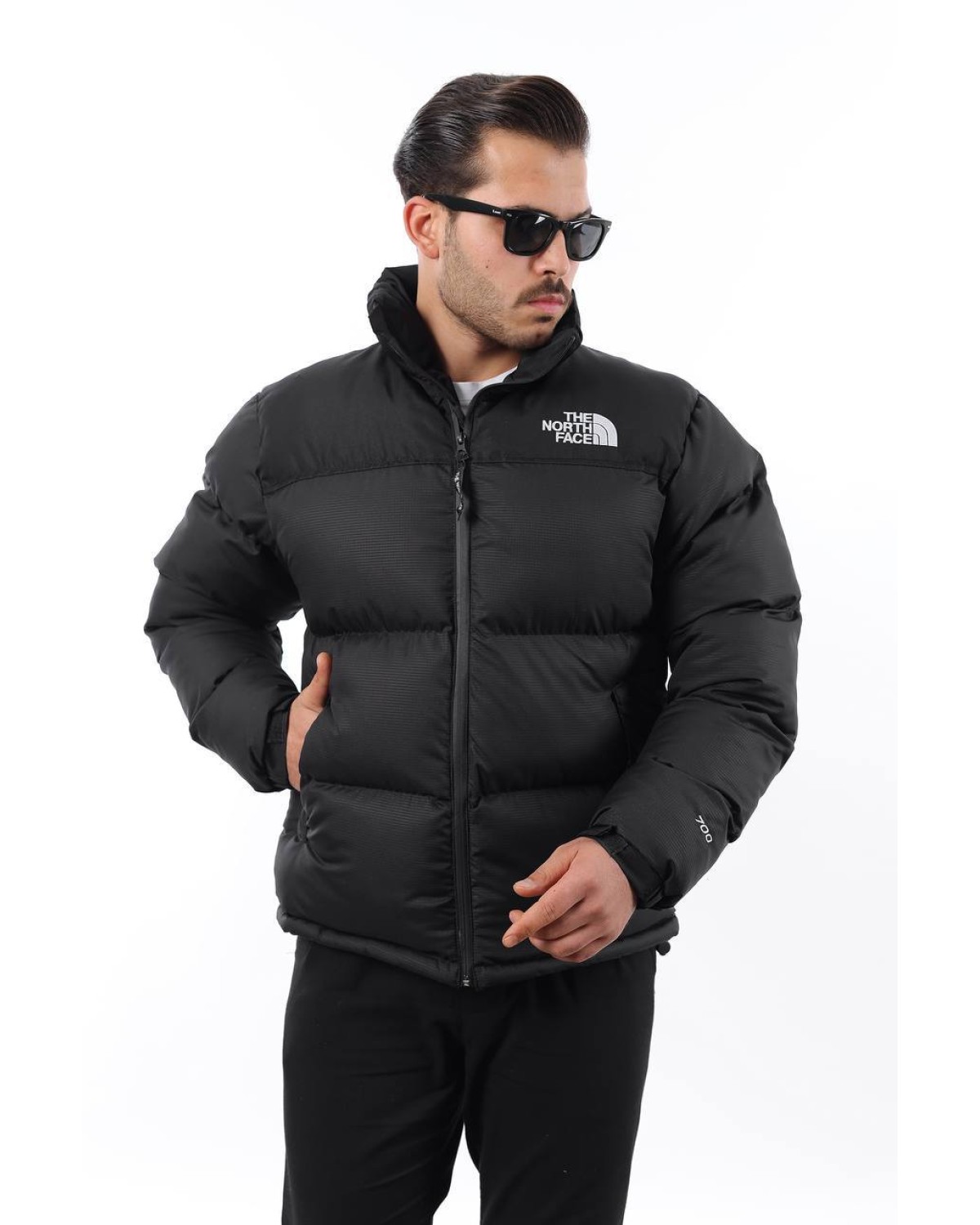 Водовідштовхувальна куртка The North Face  чорна