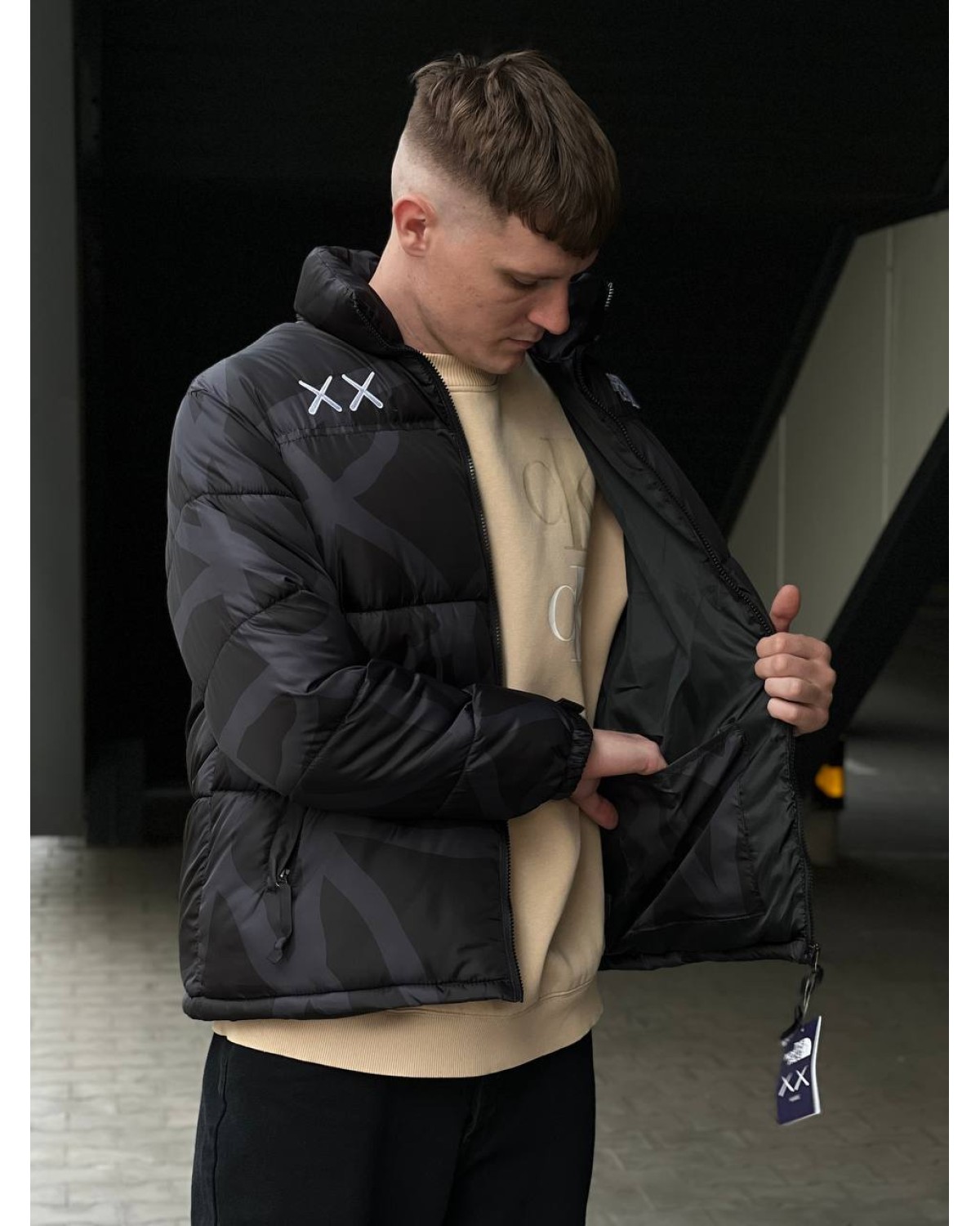 Куртка The North Face x Kaws чорна