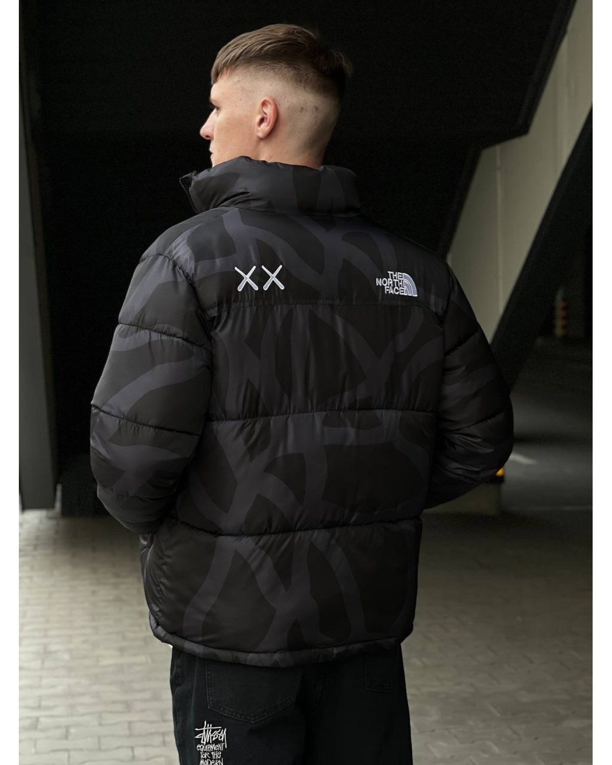 Куртка The North Face x Kaws чорна