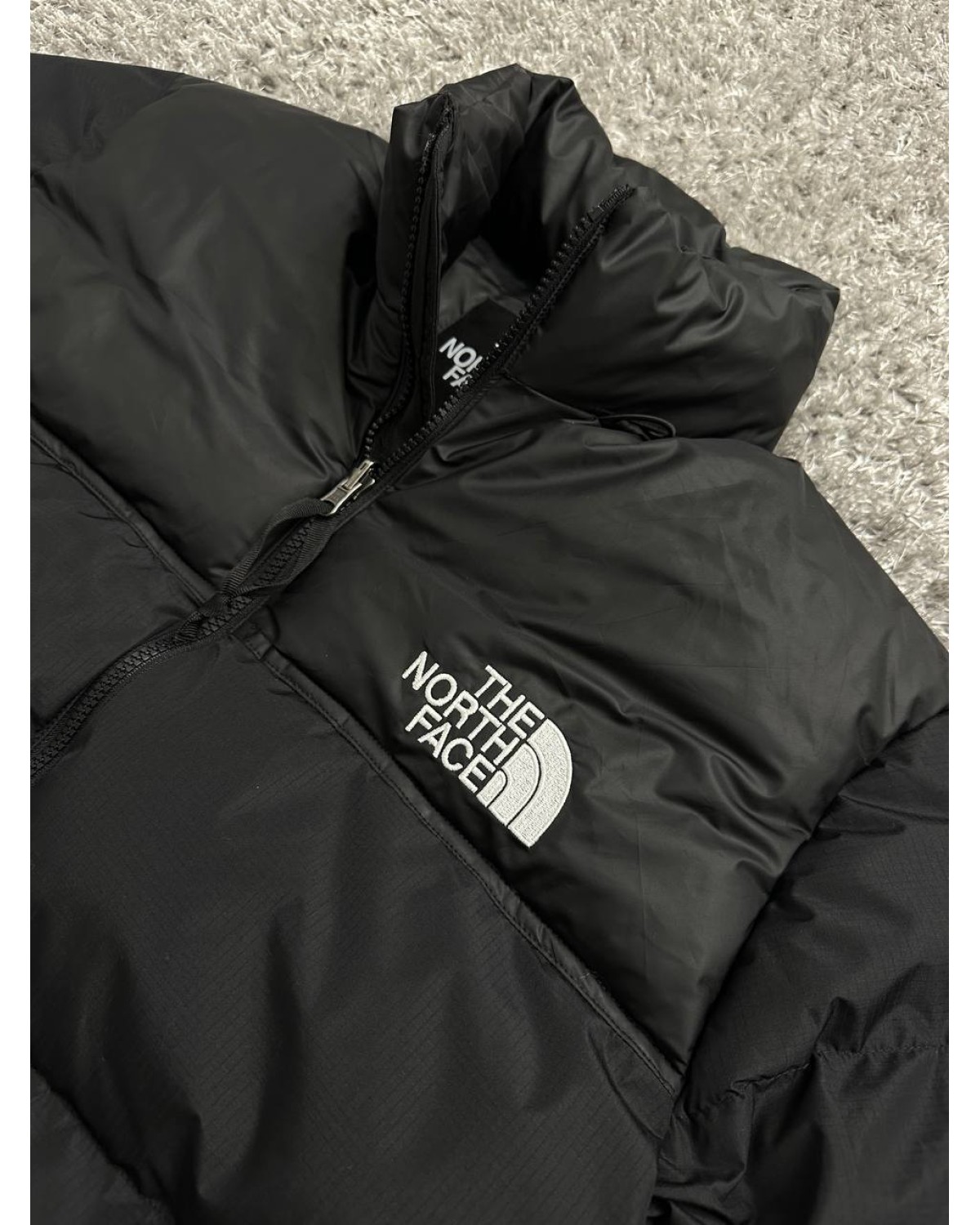 Пуховик The North Face 700 Nuptse чорний