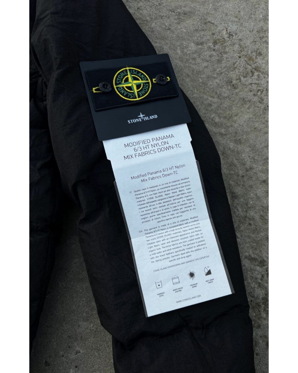 Куртка Stone Island Nylon Metal Tyvek Shield чорна