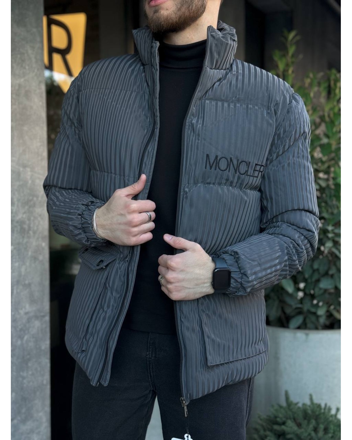 Куртка Moncler сіра