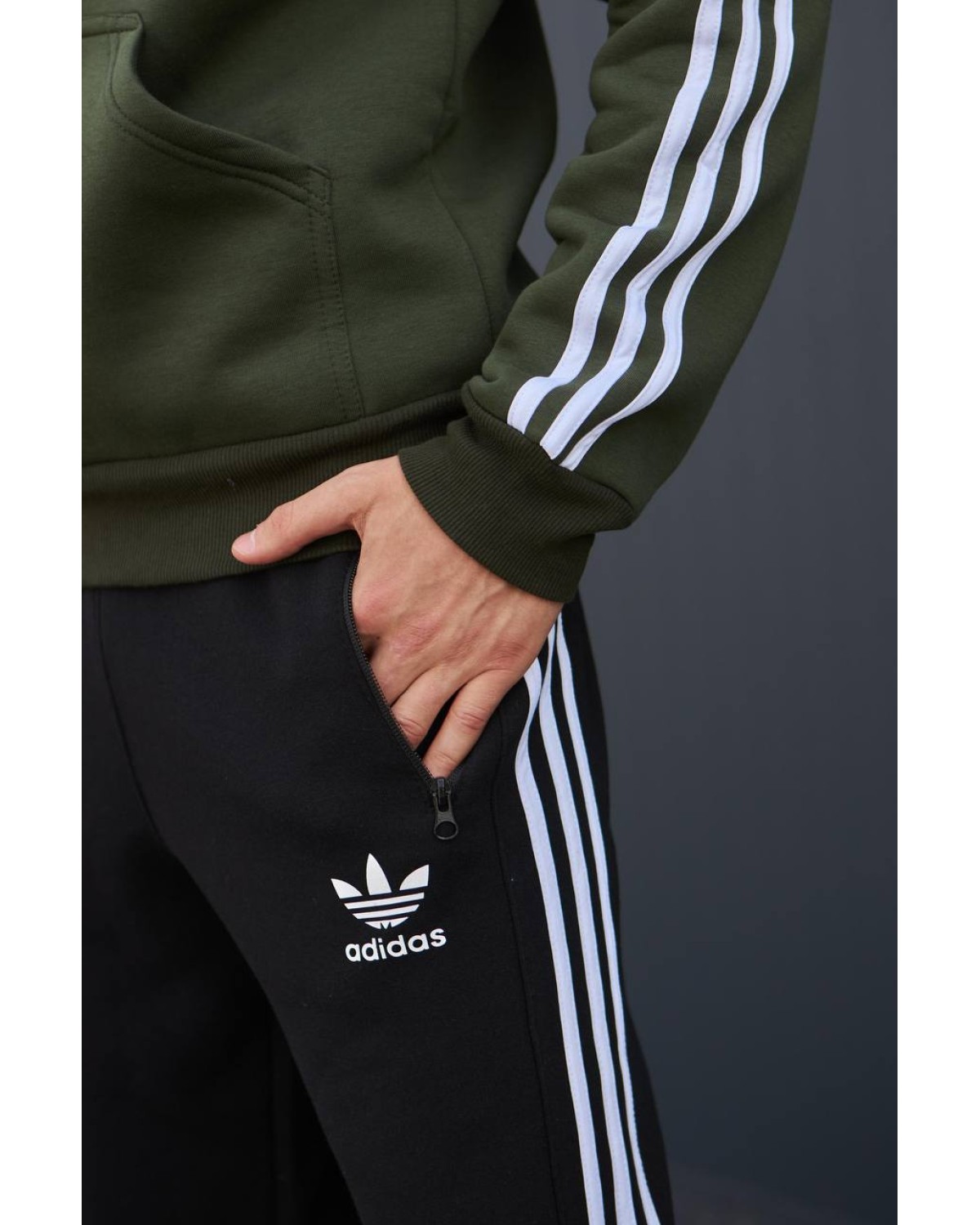 Костюм Adidas зелено-чорний