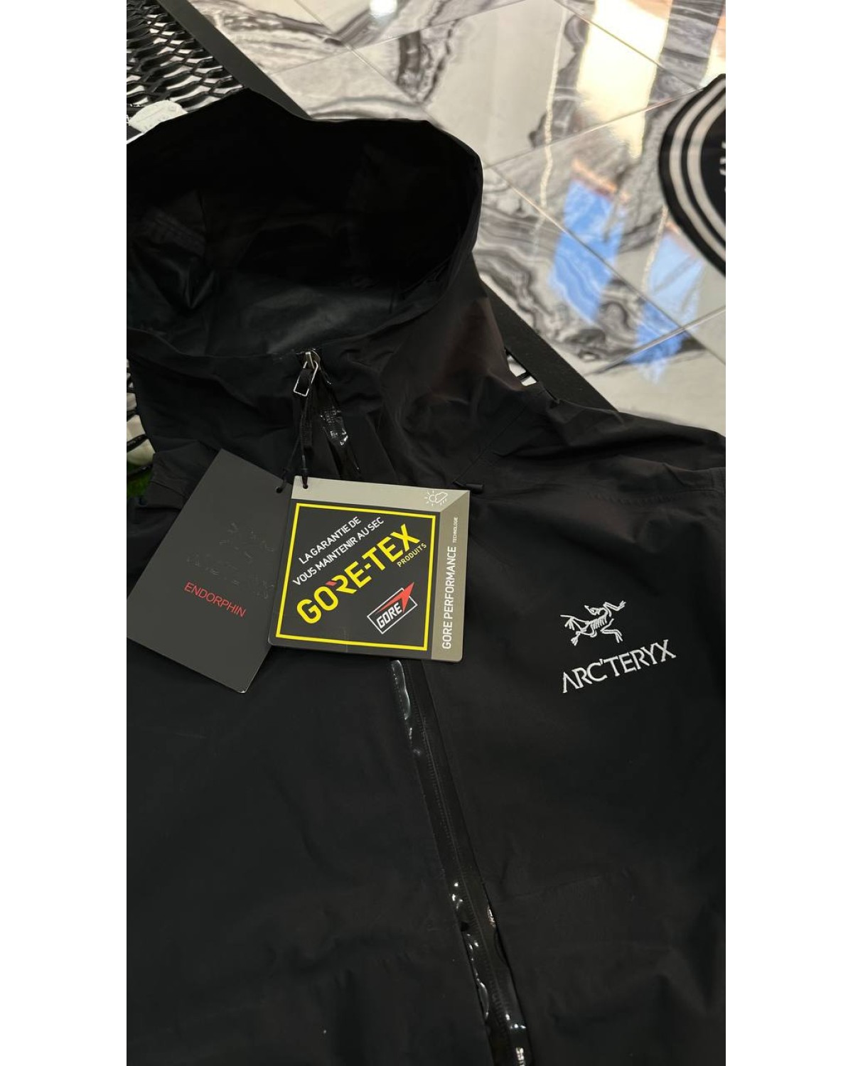 Вітрівка Arcteryx Gore-Tex  чорна