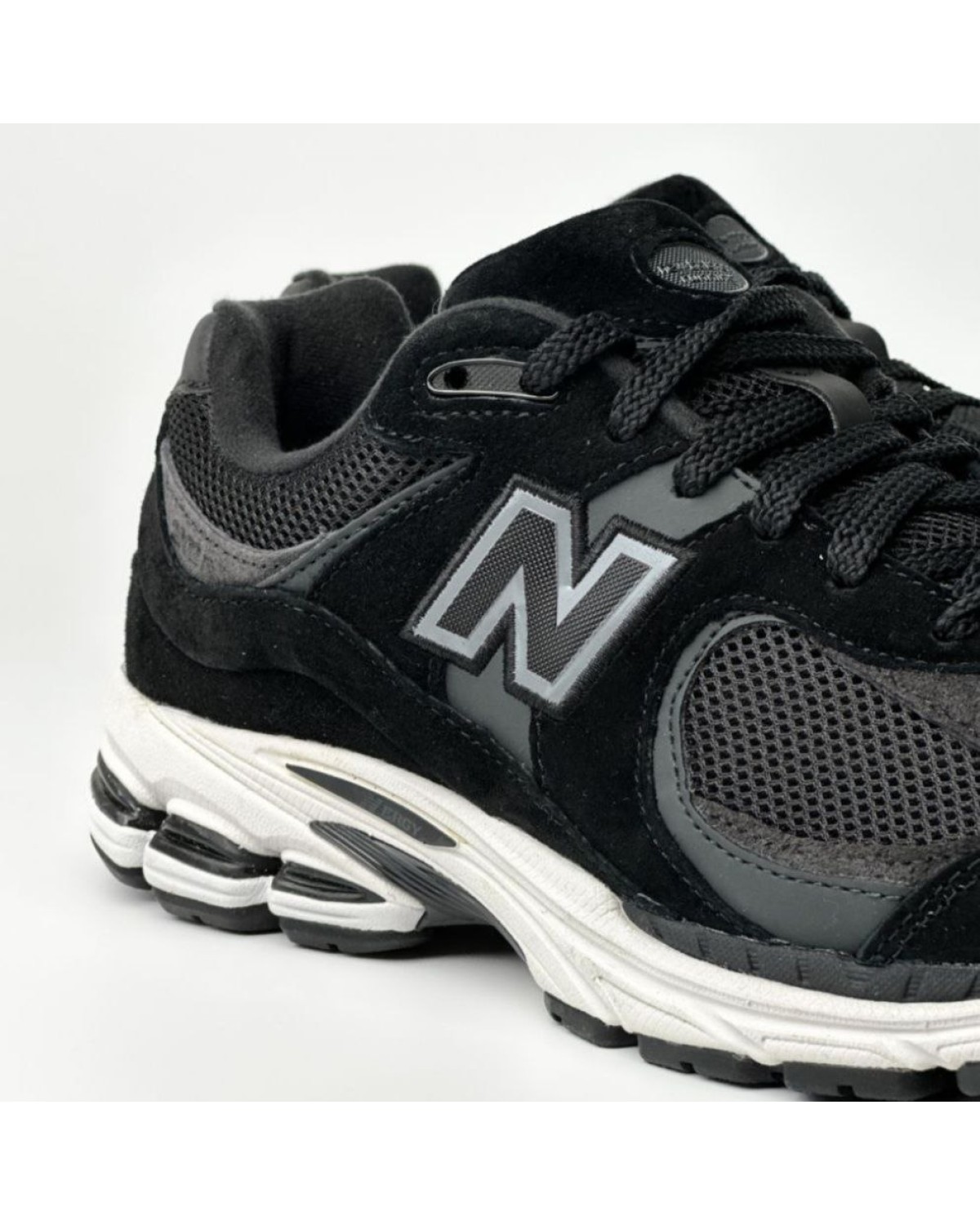 Кросівки New Balance 2002R Black
