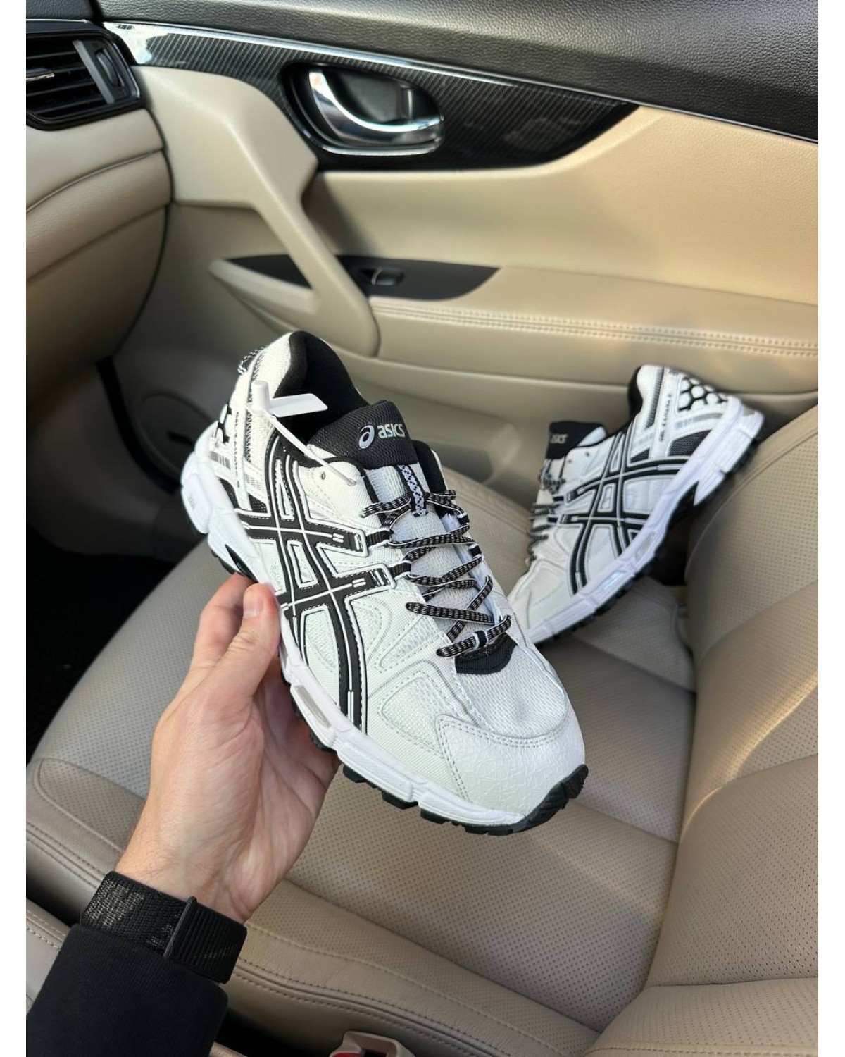 Asics Gel Kahana 8 White Fur
