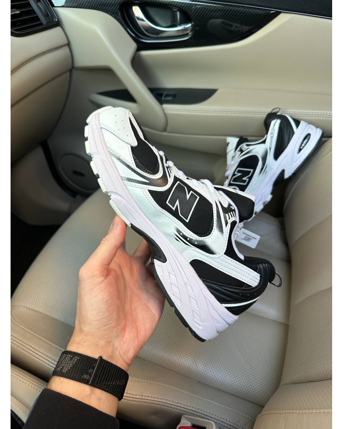 New Balance 530 White Black Fur