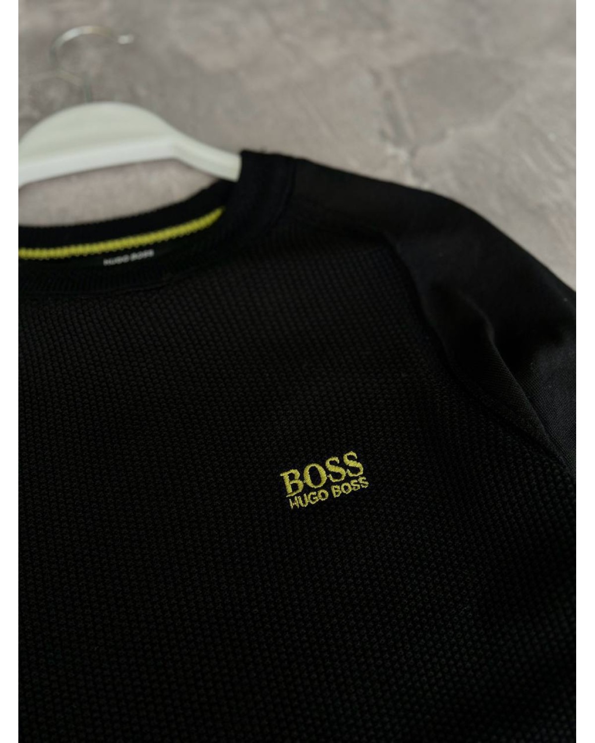 Светр Hugo Boss чорний