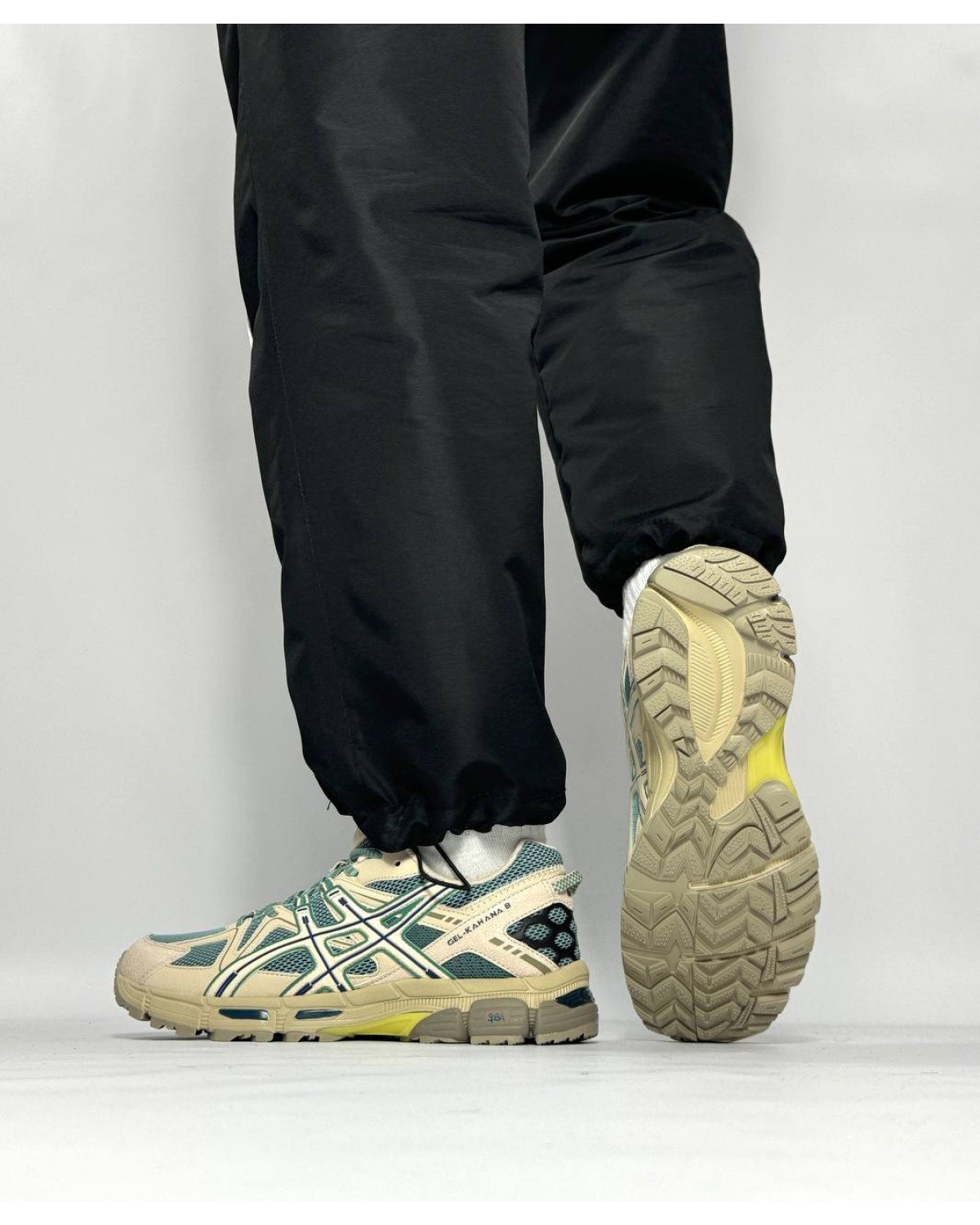 Asics Gel-Kahana 8 Beige/Green