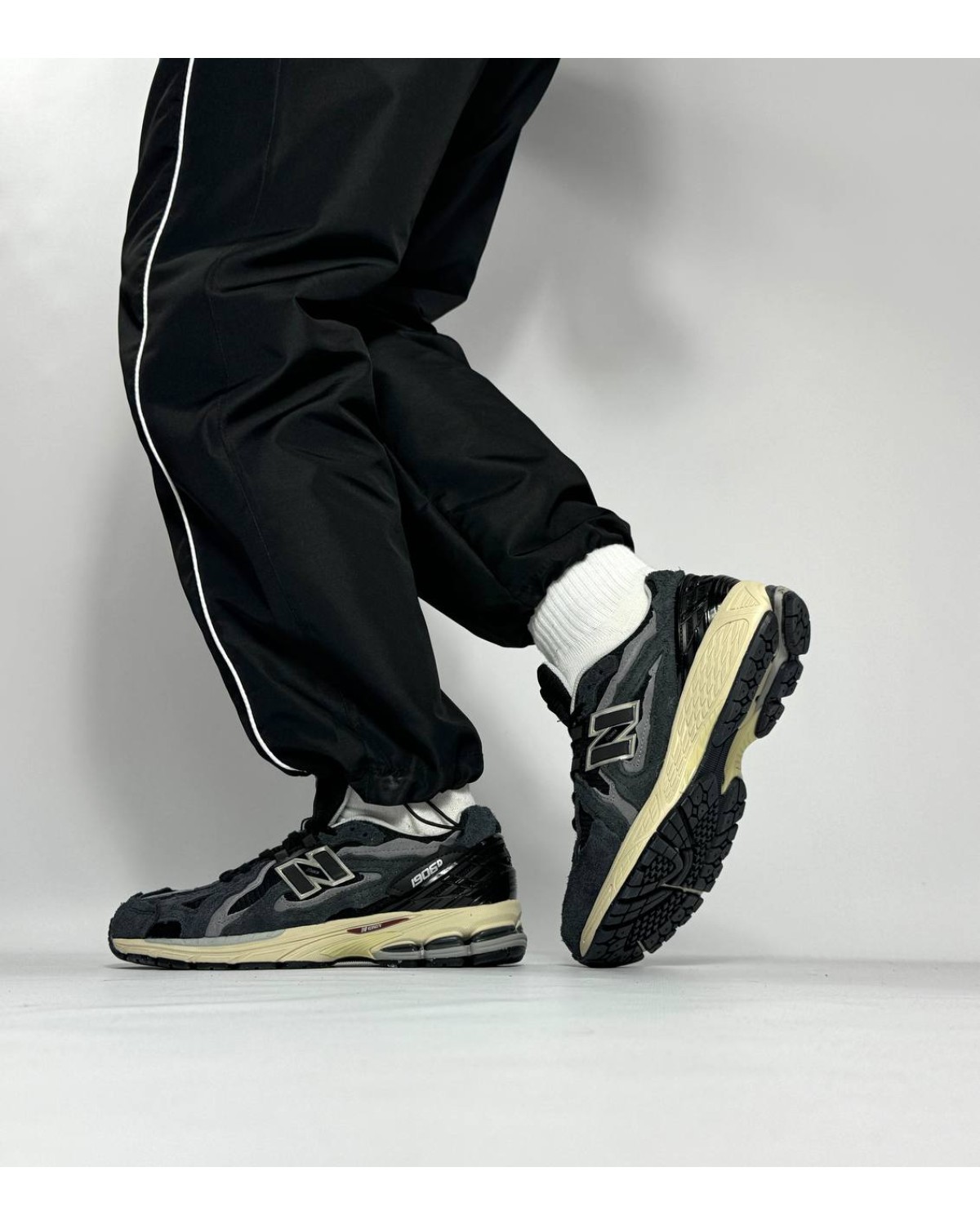 New Balance 1906D Protection Pack Black Grey