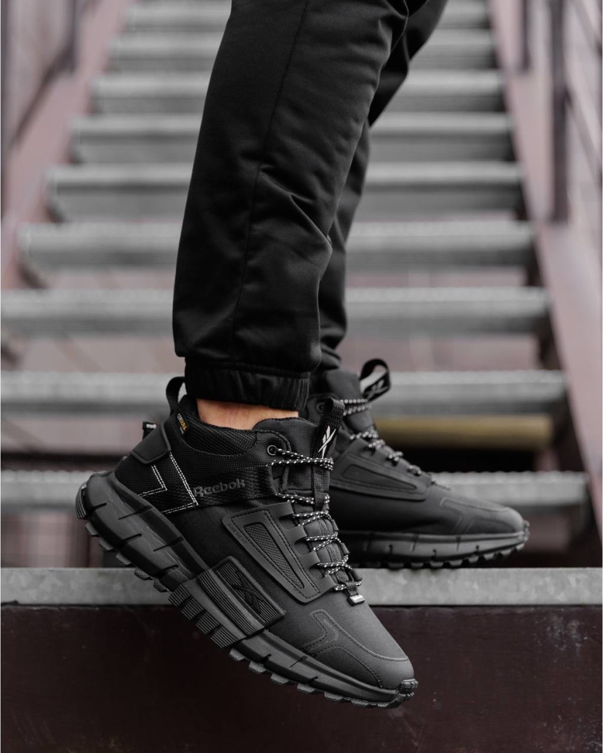 Reebok Zig Kinetica Cordura Fit Black