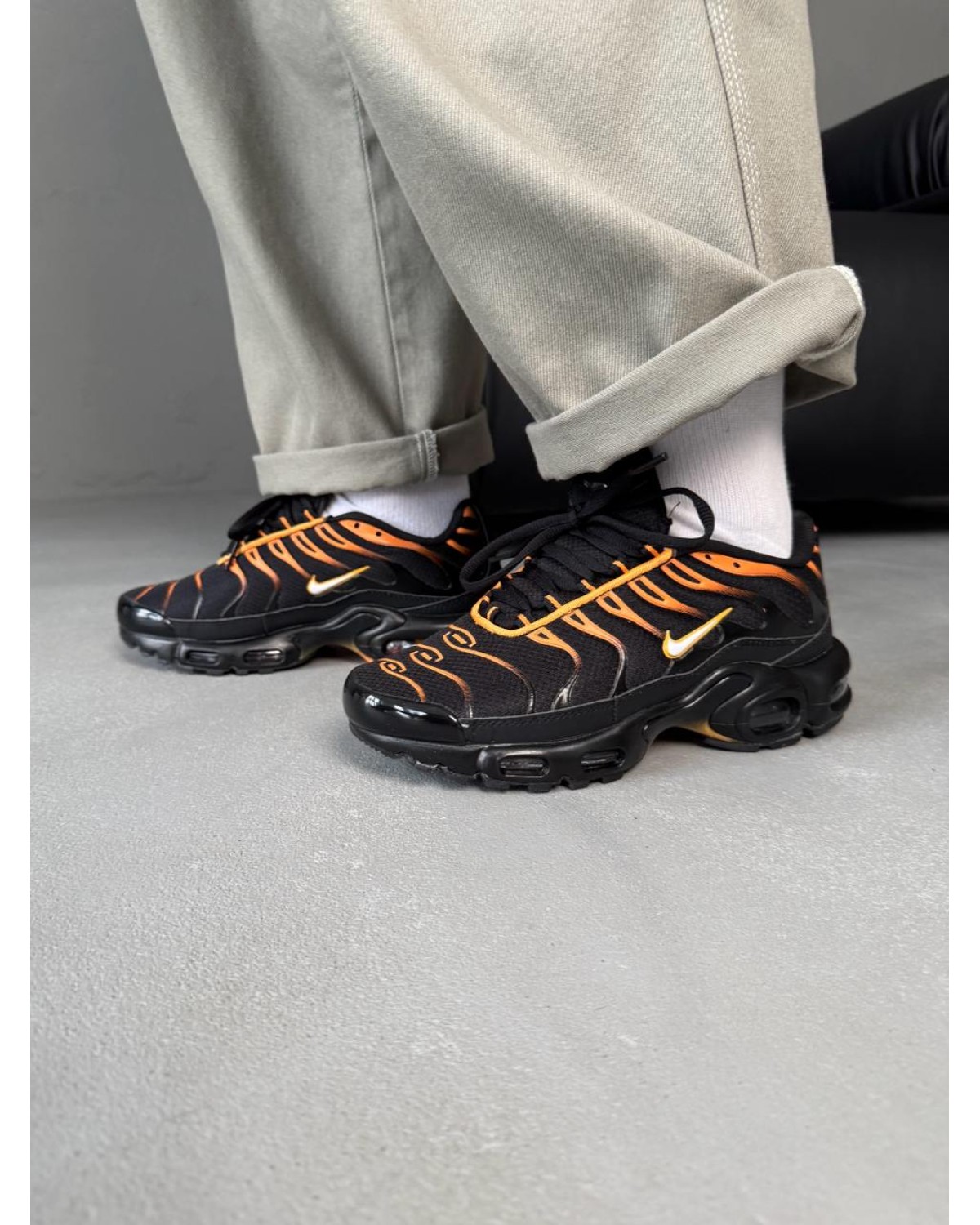 Nike Air Max TN Plus Black/Orange
