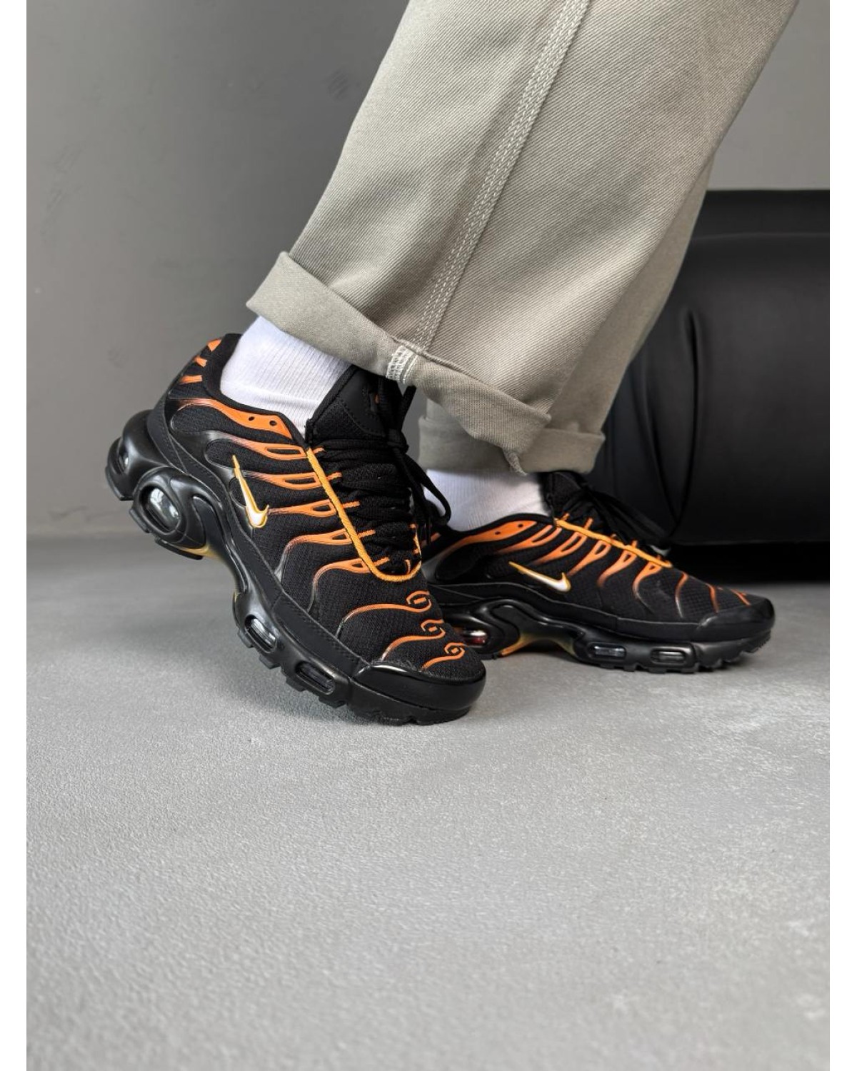 Nike Air Max TN Plus Black/Orange