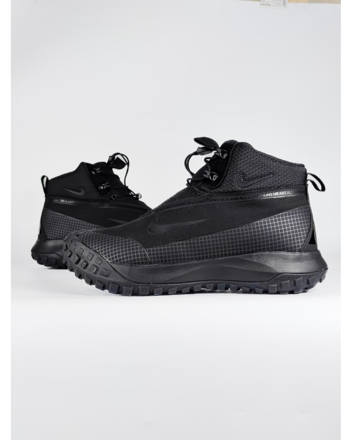 Nike ACG Mountain Fly Gore-Tex Fur Black
