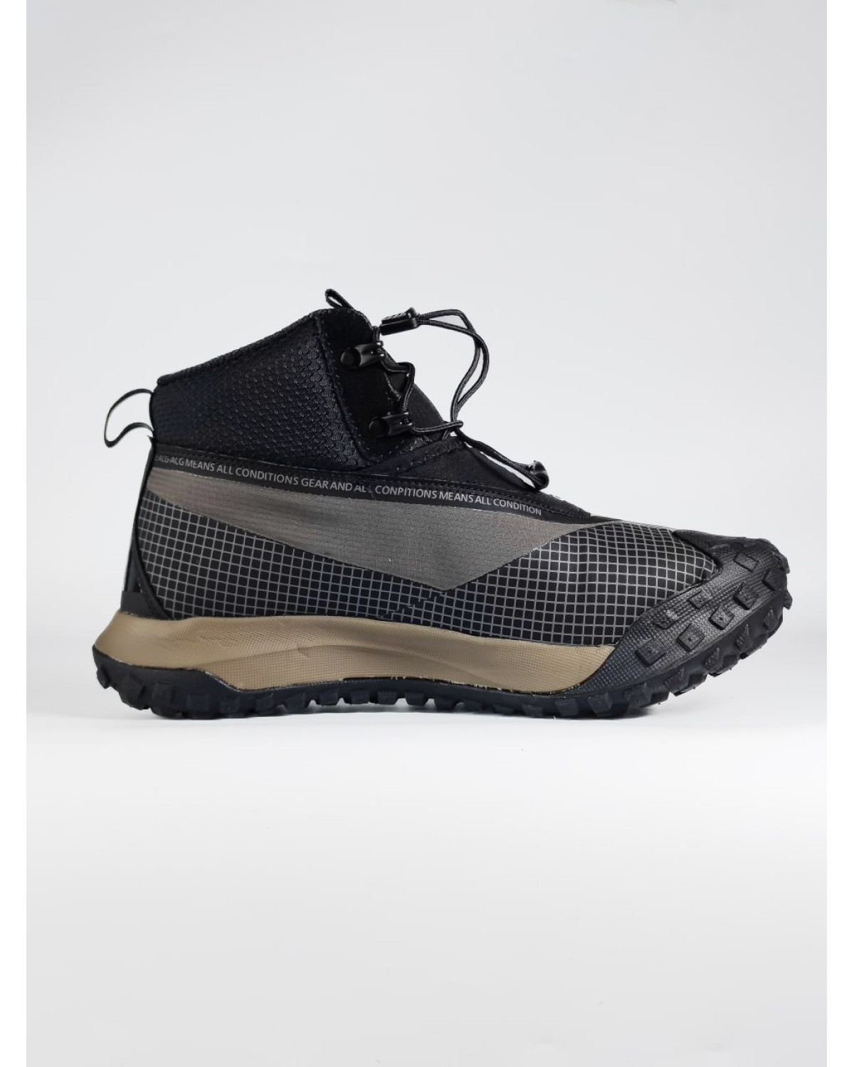 Nike ACG Mountain Fly Gore-Tex Fur Black/Beige