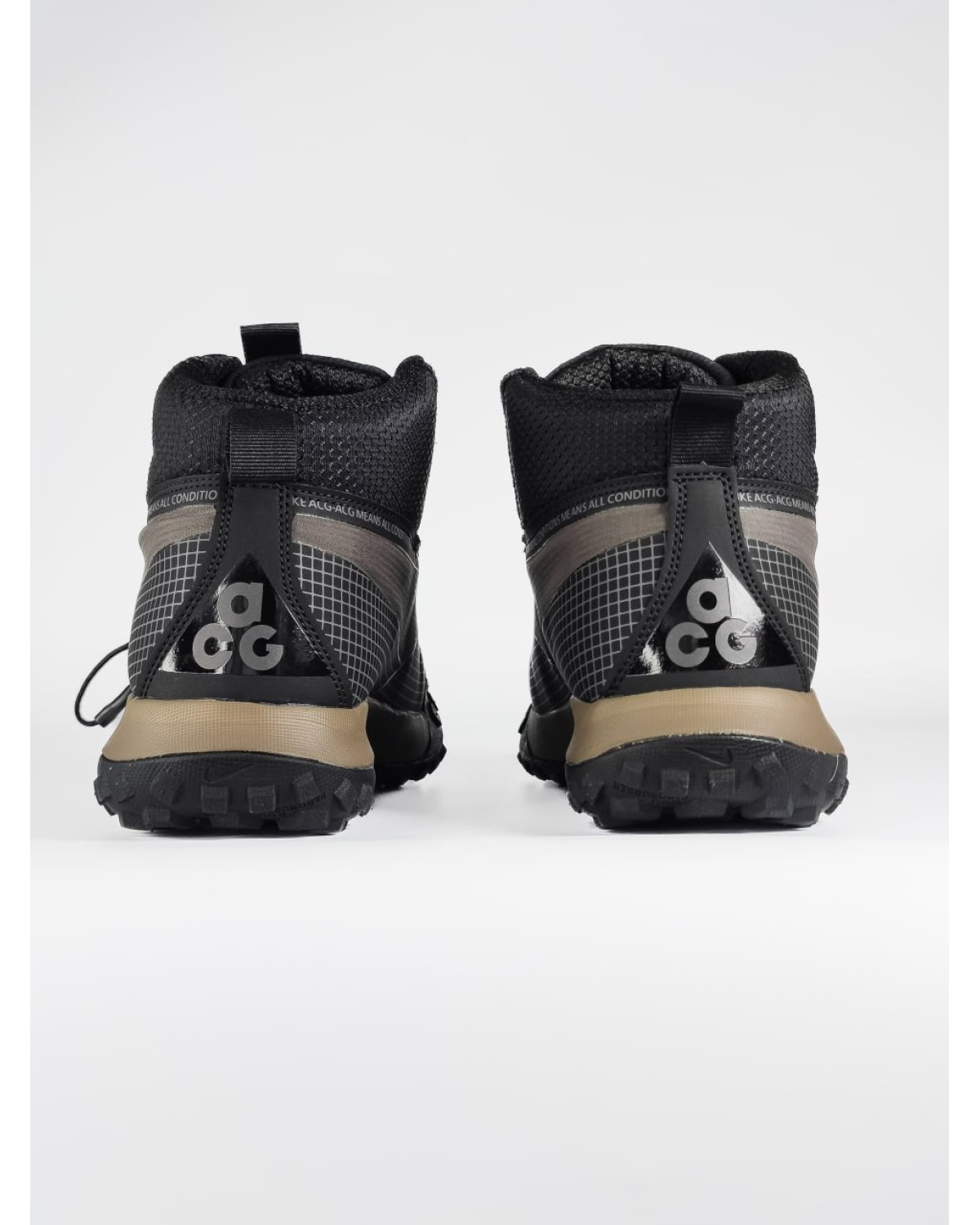 Nike ACG Mountain Fly Gore-Tex Fur Black/Beige