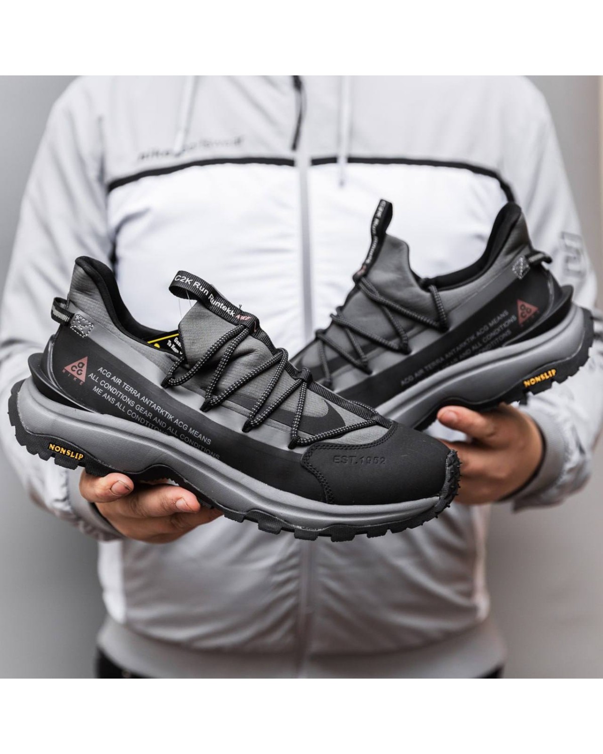 Nike ACG Air Terra Antarktik