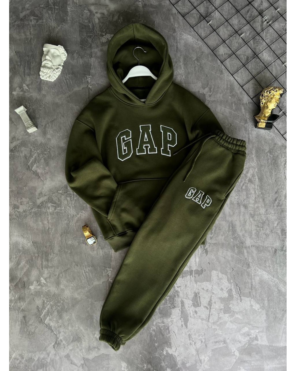 Костюм Gap оливковий