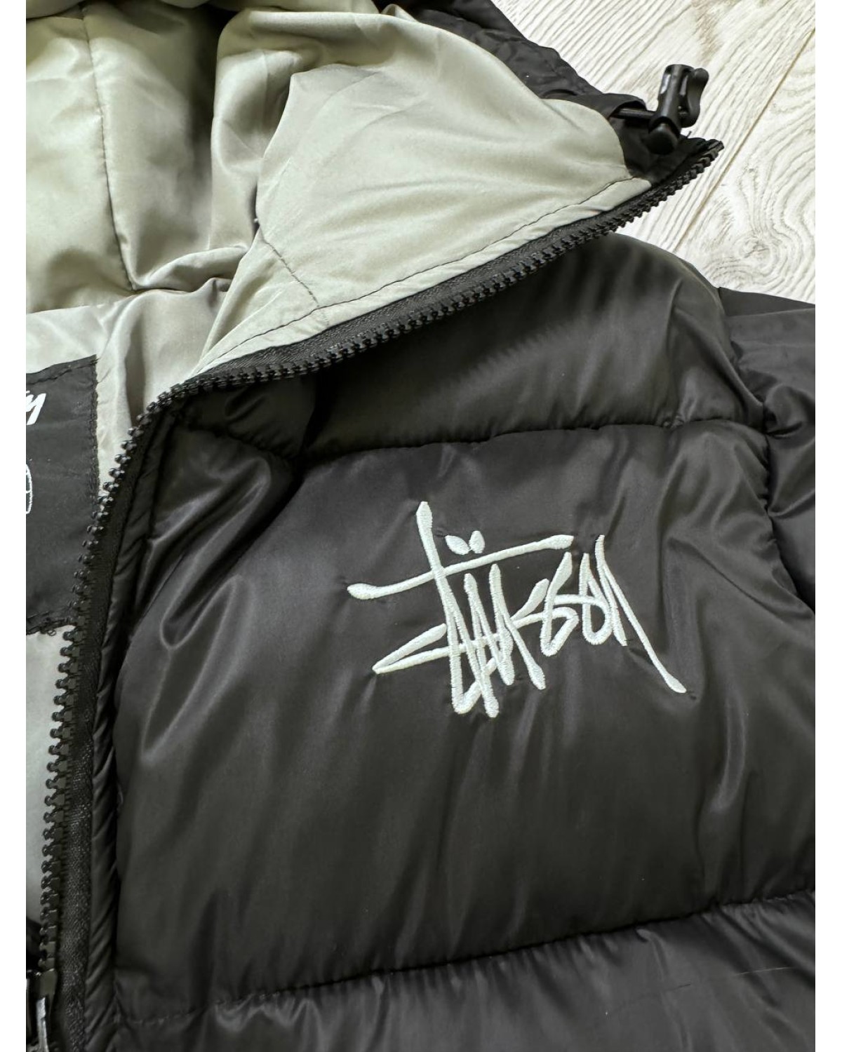 Куртка Stussy чорно - сіра