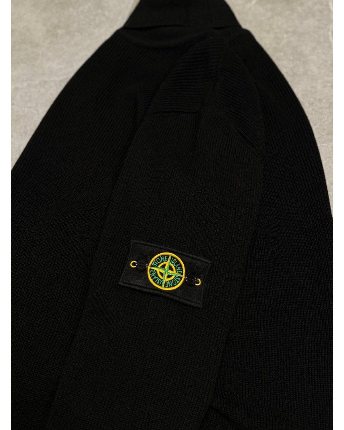 Светер Stone Island чорний