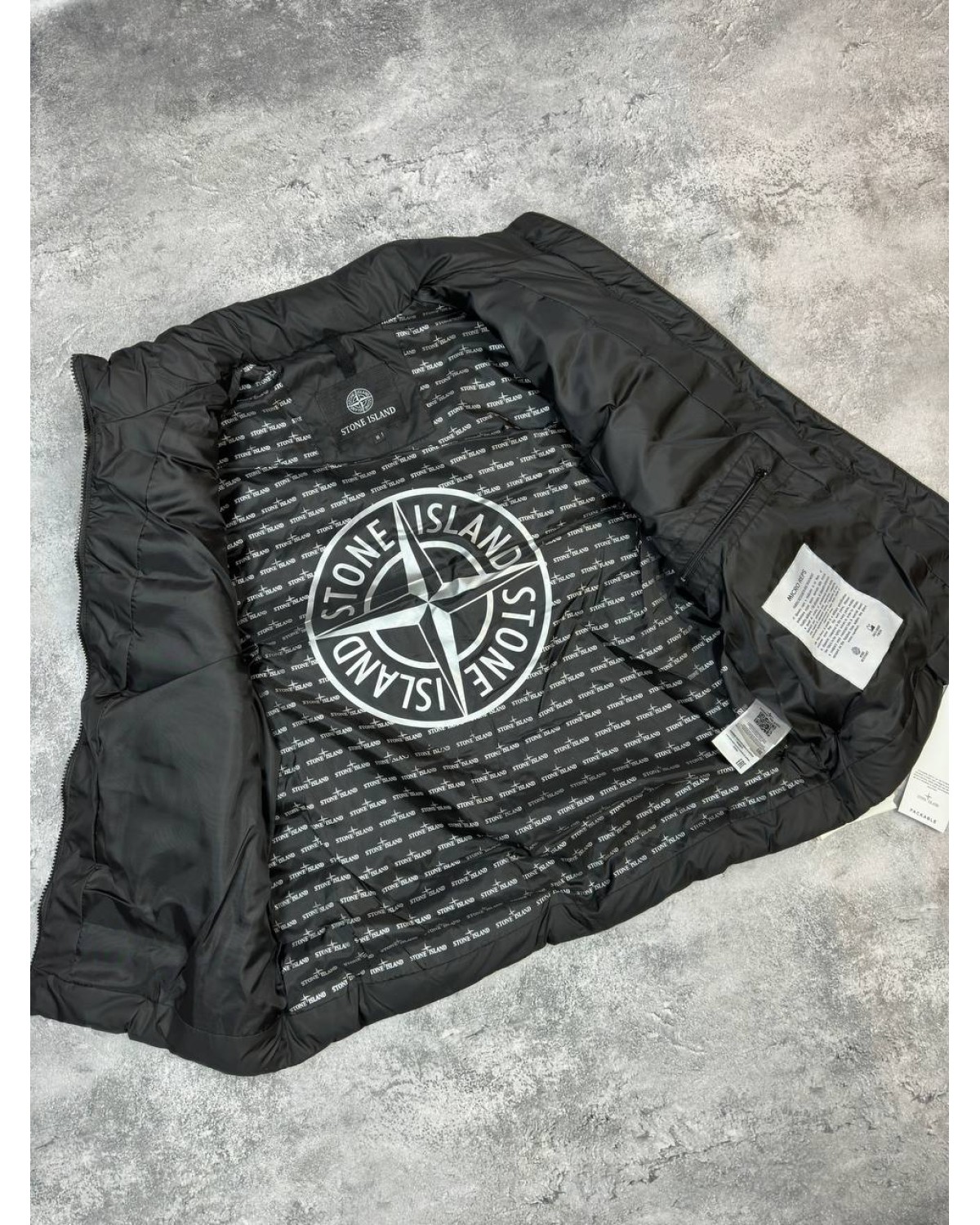 Жилетка Stone Island чорна