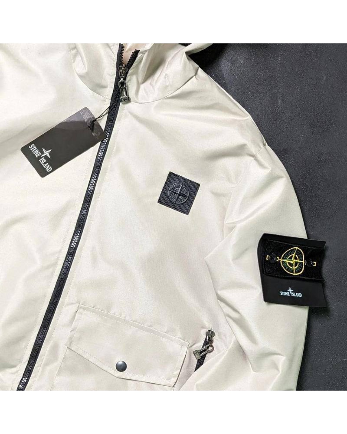 Вітрівка Stone Island бежева