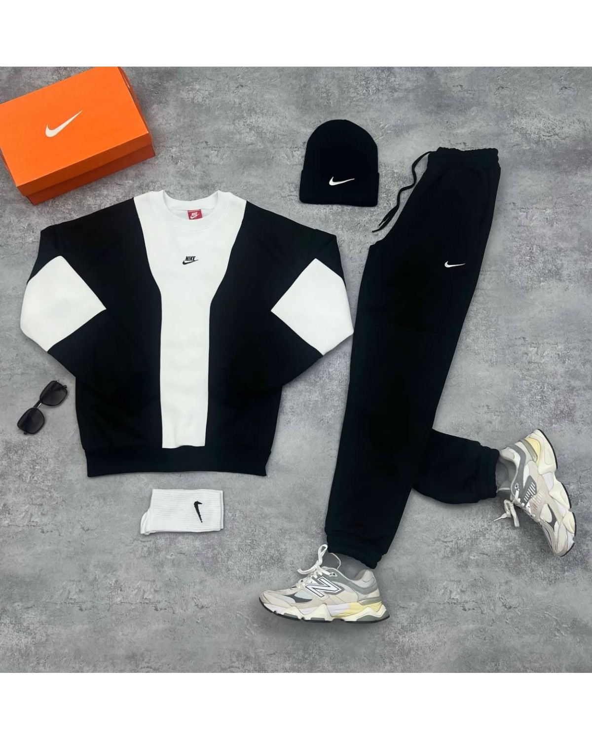 Комплект Nike Світшот + Штани + Шапка + Жилетка чорно-білий